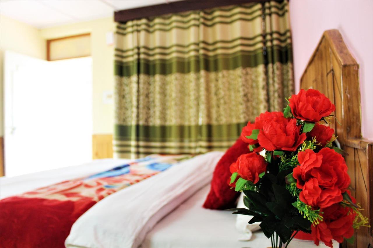 Hotel New Royal Manāli Eksteriør bilde