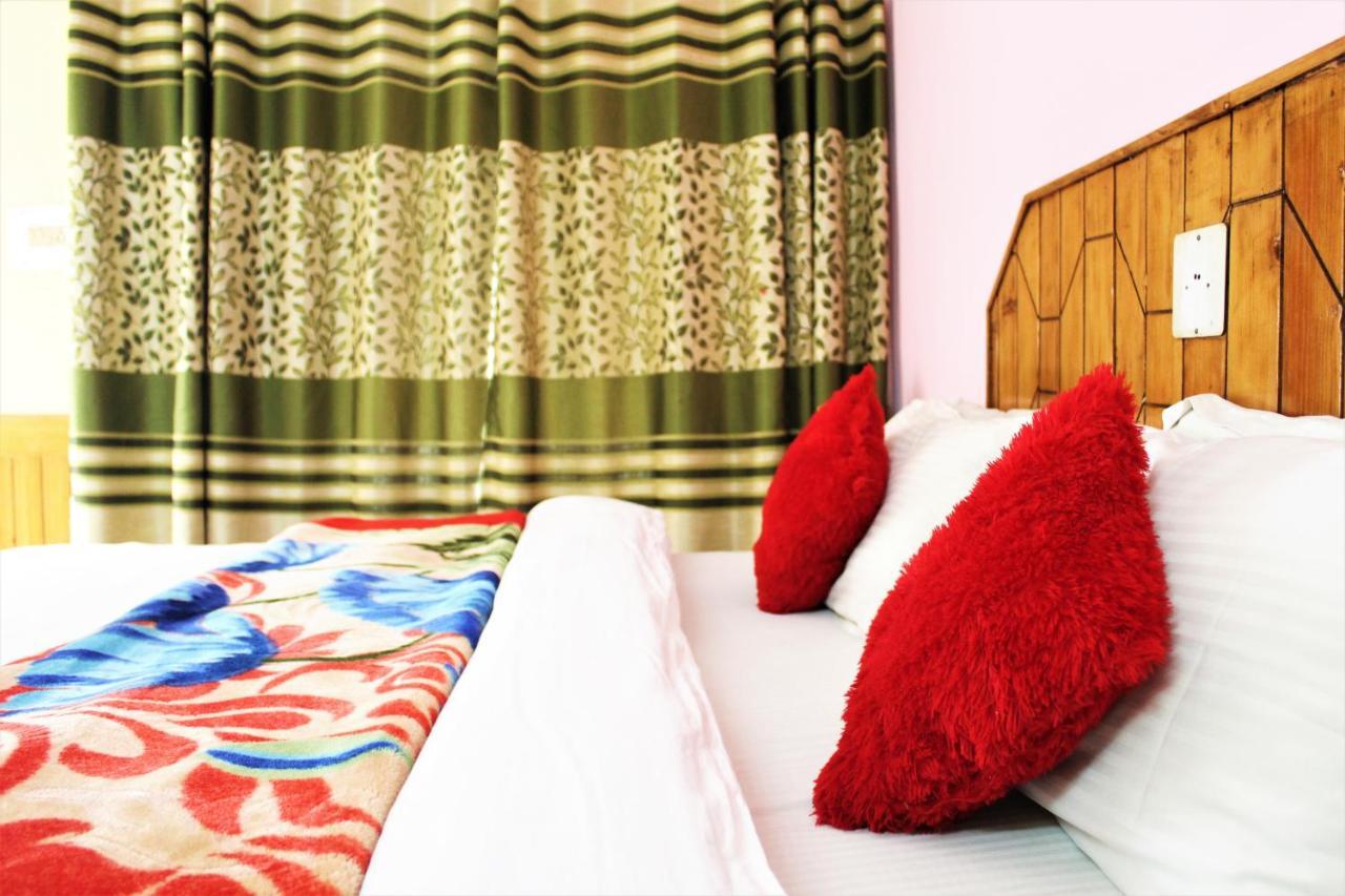 Hotel New Royal Manāli Eksteriør bilde