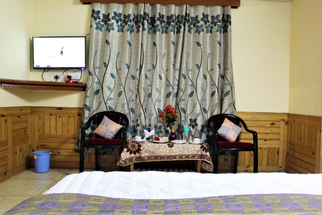 Hotel New Royal Manāli Eksteriør bilde