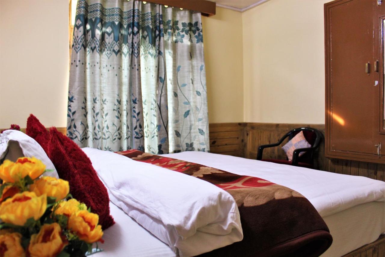Hotel New Royal Manāli Eksteriør bilde